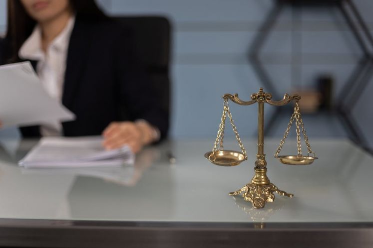 裁判要旨：被執(zhí)行人是企業(yè)法人，債權(quán)人對(duì)執(zhí)行法院作出的財(cái)產(chǎn)分配清償方案不服的，債權(quán)人可以提出執(zhí)行分配方案異議之訴